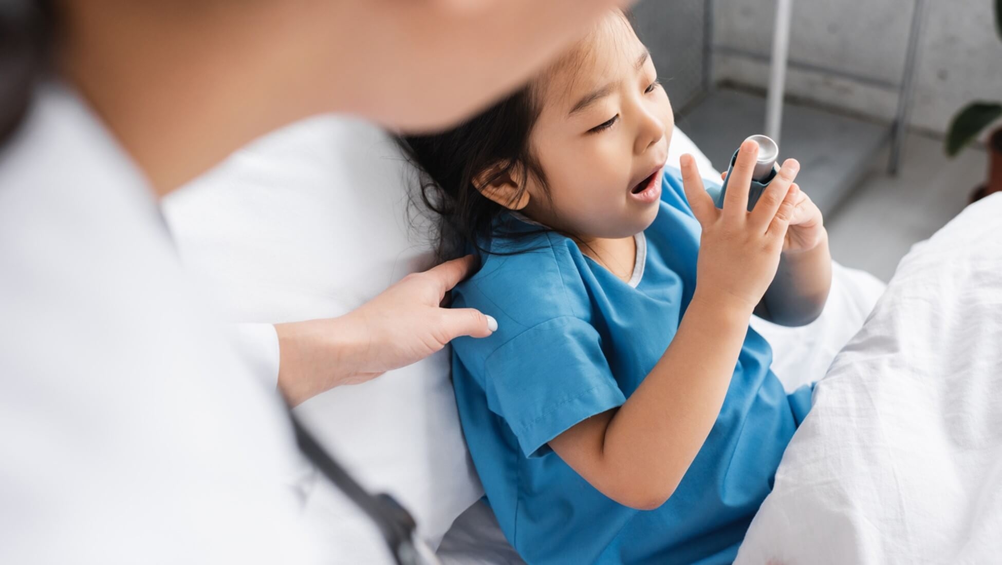 孩子呼吸有雜音？認清兒童哮喘成因、症狀與治療護理