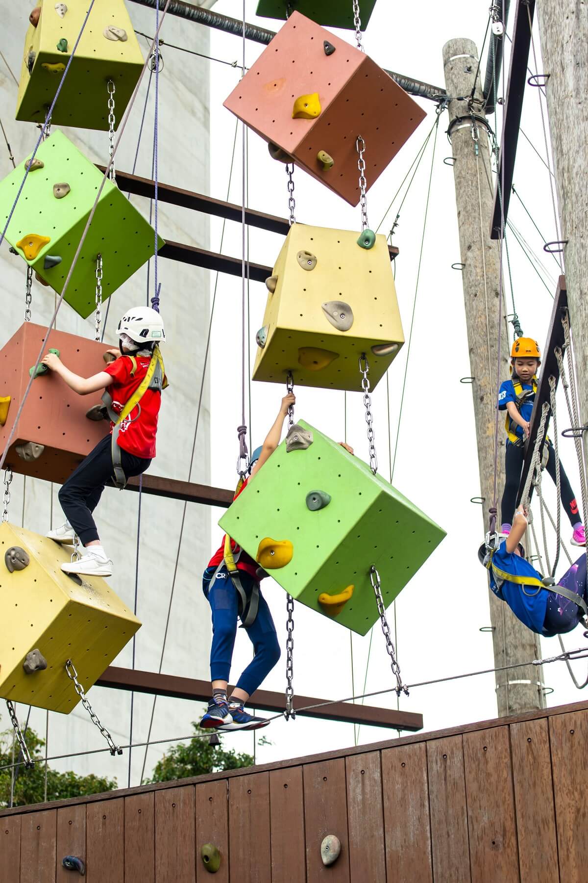 The 50 shortlisted candidates attended a day of adventure-based physical training held at Noah’s Ark Hong Kong.