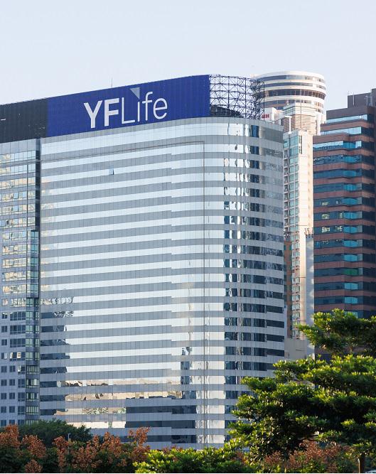 YF Life lights up another LED rooftop sign.